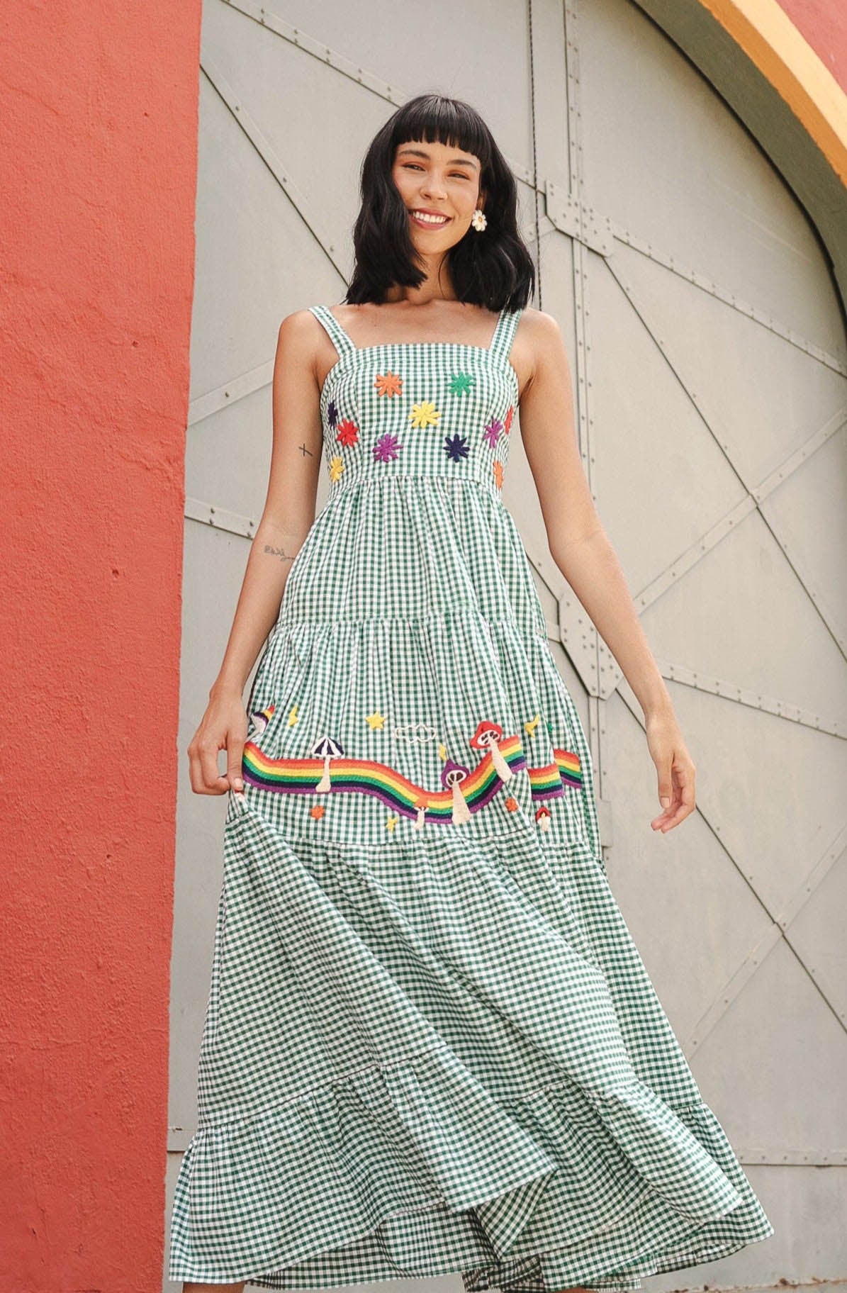 2024 cross-border women's clothing Amazon's new embroidered pleated pendulum suspender dress beach vacation long skirt